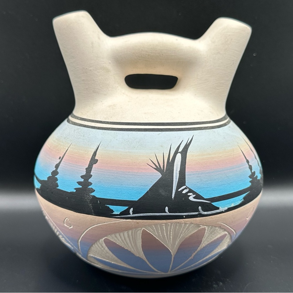 Vintage Native American Navajo Carved Painted Double Spout Pottery Vase – Signed